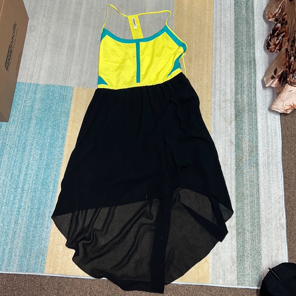 Chic Black and Yellow Women's Dress